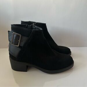 Clarks Memi Buckle women's ankle boots in black suede.